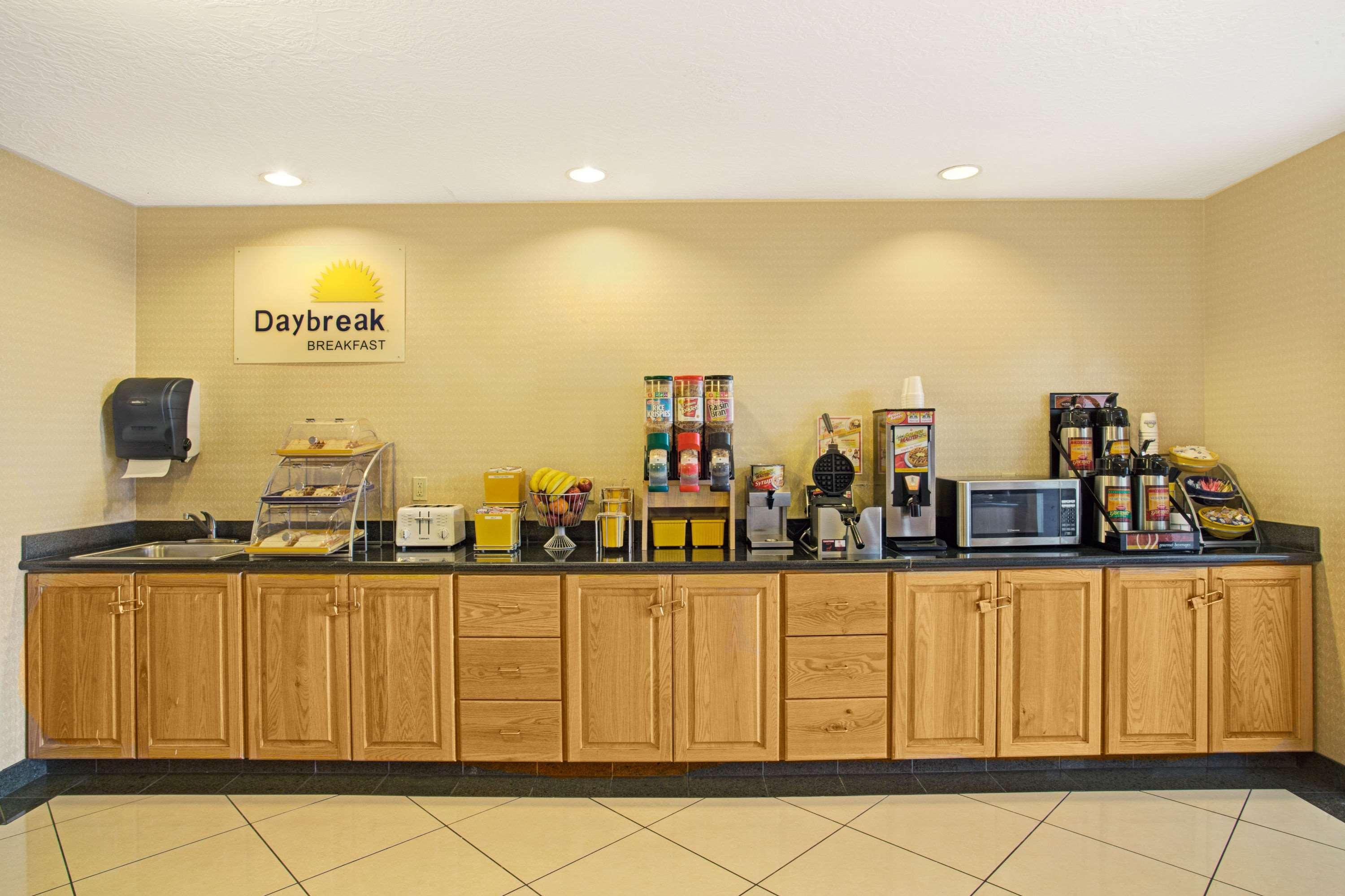 Days Inn By Wyndham Brigham City Zewnętrze zdjęcie