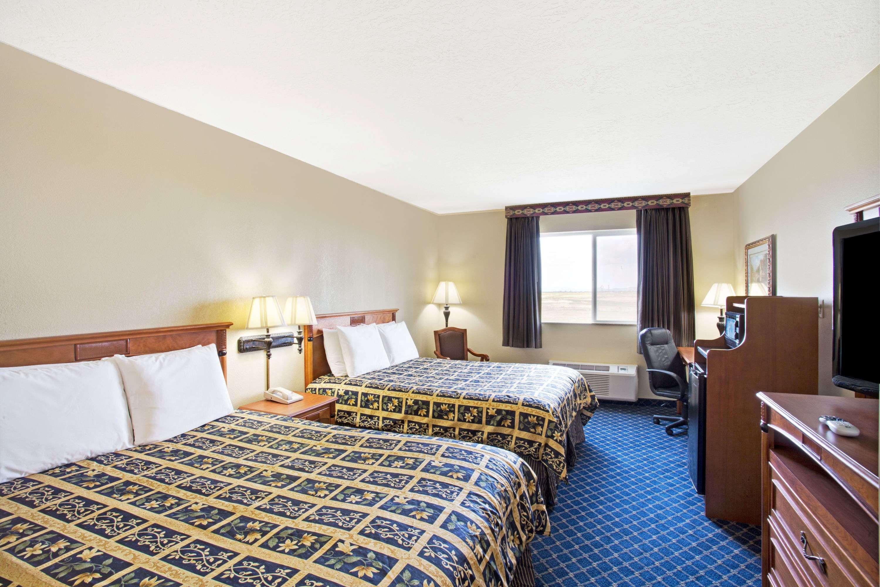Days Inn By Wyndham Brigham City Zewnętrze zdjęcie