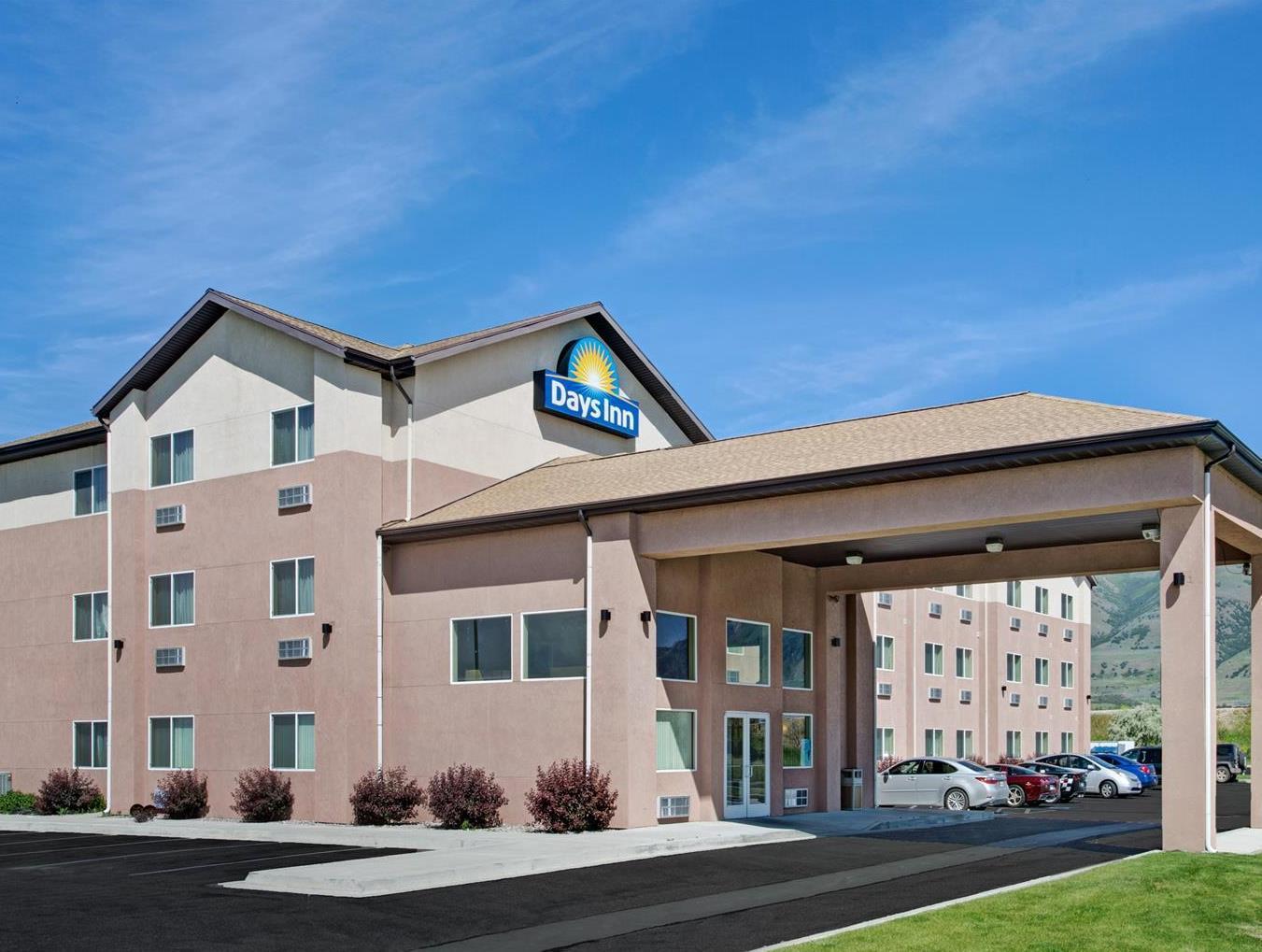 Days Inn By Wyndham Brigham City Zewnętrze zdjęcie
